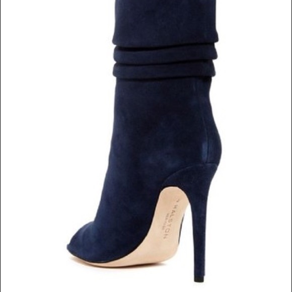 🚫SOLD🚫Halston Heritage Navy blue  suede bootie - Picture 2 of 5